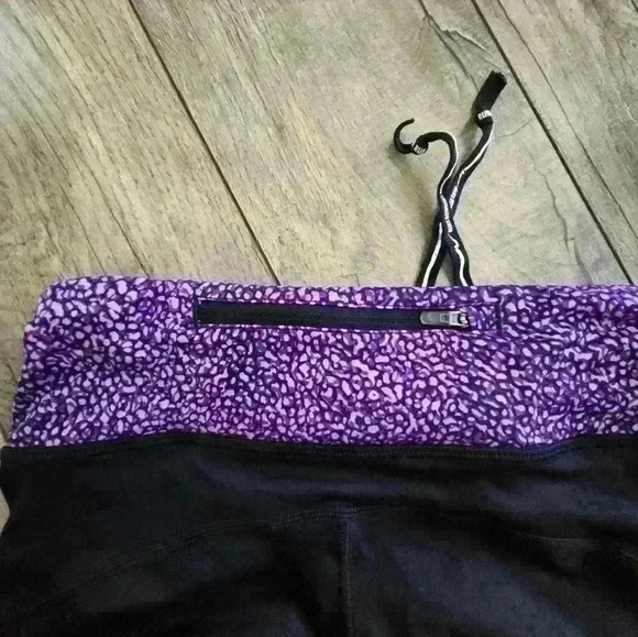 NIKE DRY FIT purple  black capri leggings xs rn#56323 05553 - Picture 9 of 10